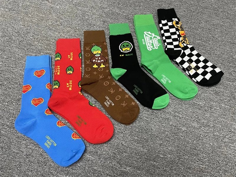 Nigo x V socks