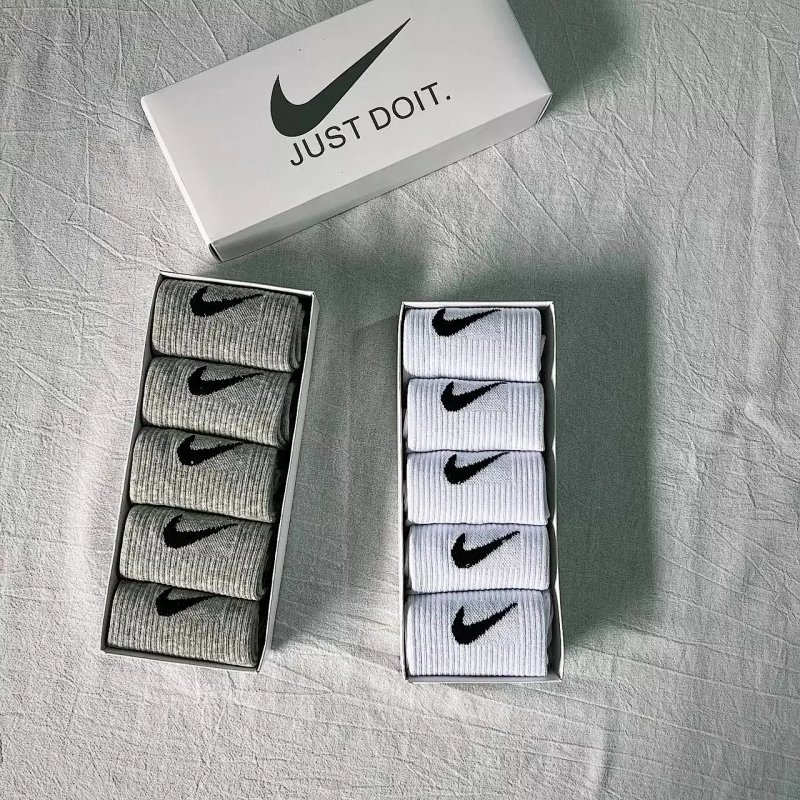NK & AD box socks 5pac a box