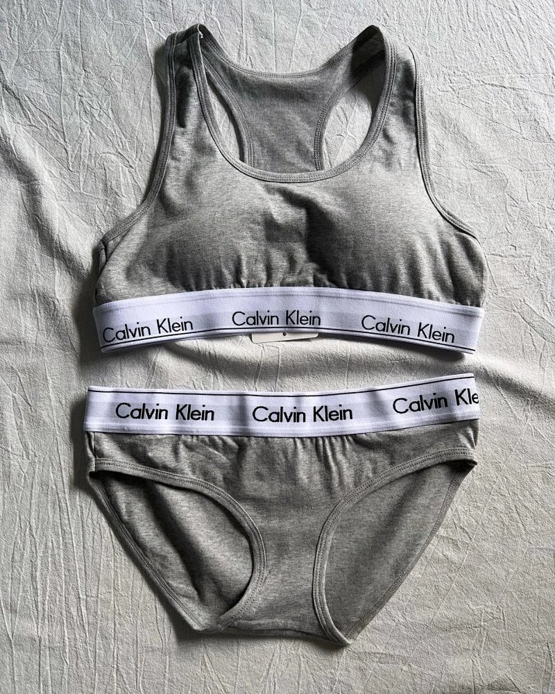 KK  underwear bra for woman (white & grey)
