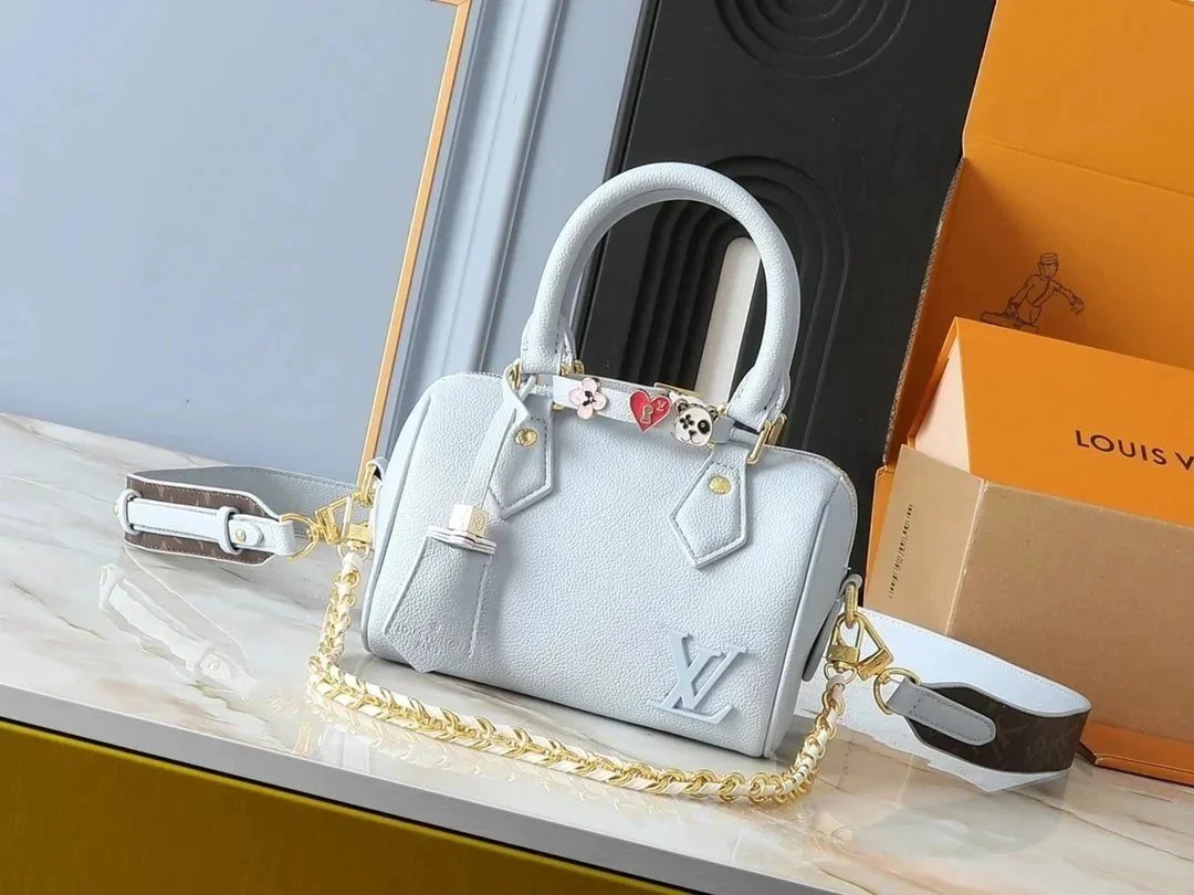 Louis Vuitton Handbags Structured top-handle bag with detachable shoulder strap image 10