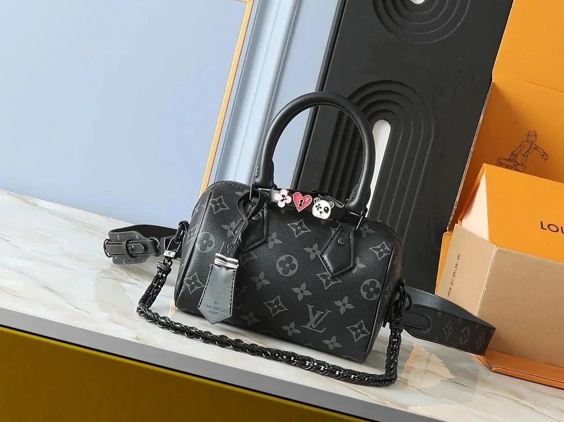 Louis Vuitton Handbags Structured top-handle bag with detachable shoulder strap image 13