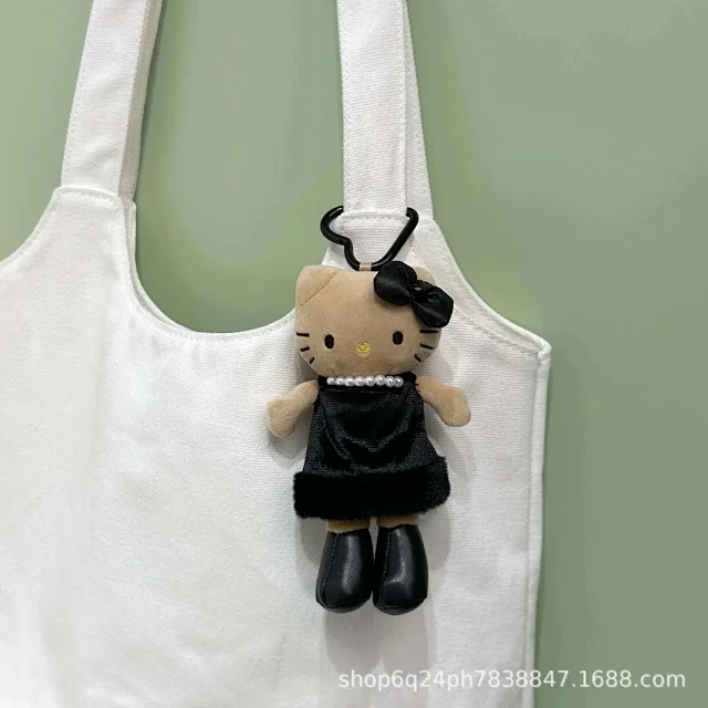 Unbranded Uncategorized Plush cat doll keychain with heart-shaped carabiner product detail image 9