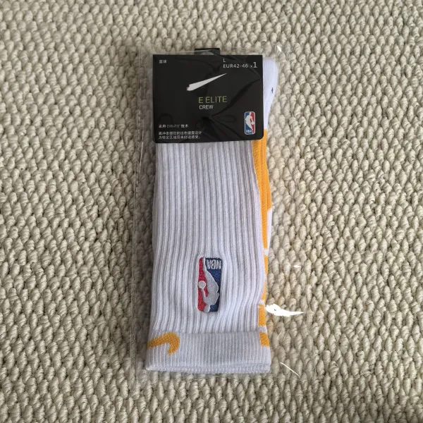 Nike NBA Elite Crew Socks White/Orange - 1