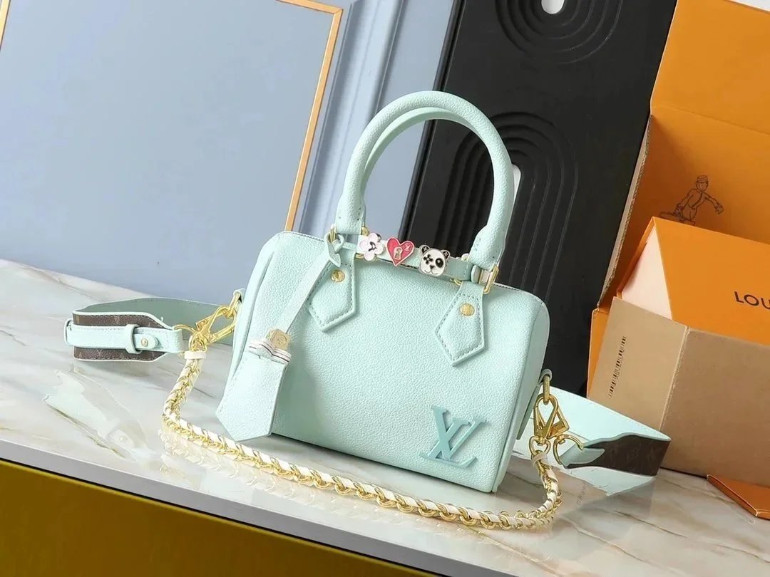 Louis Vuitton Handbags Structured top-handle bag with detachable shoulder strap image 14