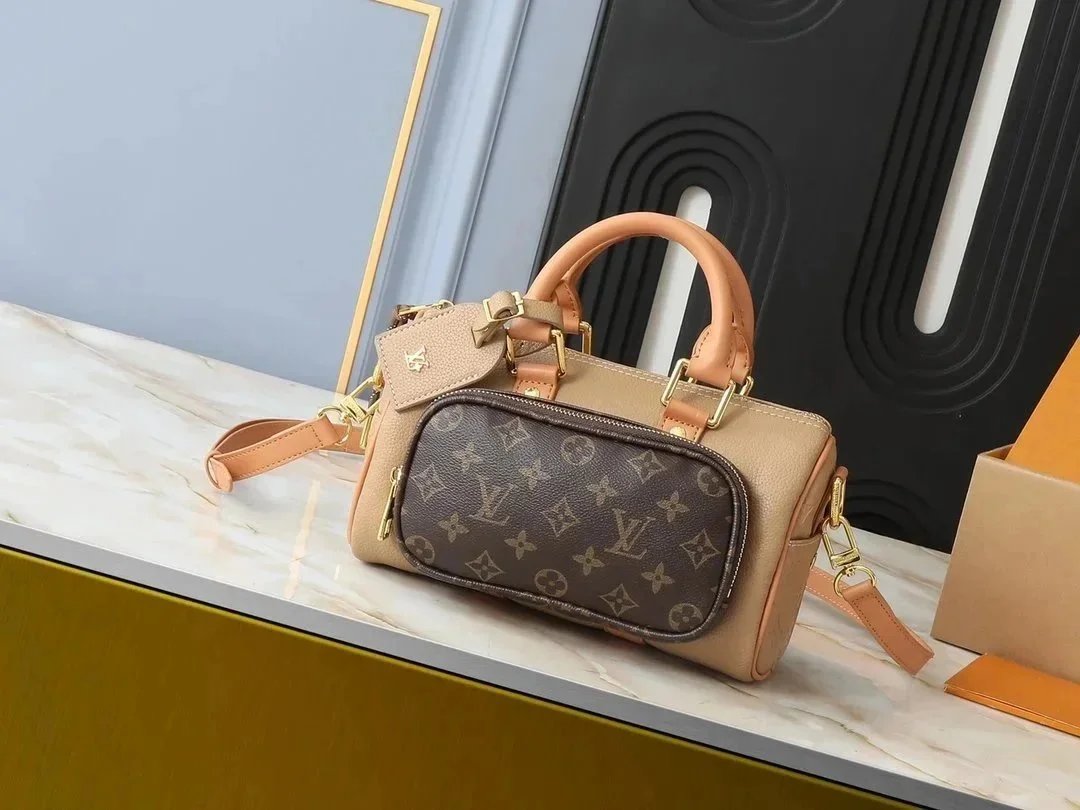 Louis Vuitton Handbags Structured top-handle bag with detachable shoulder strap image 9