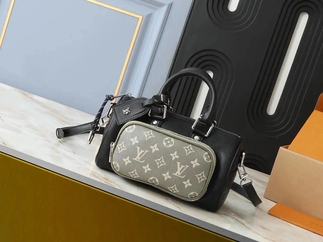 Louis Vuitton Handbags Structured top-handle bag with detachable shoulder strap image 8
