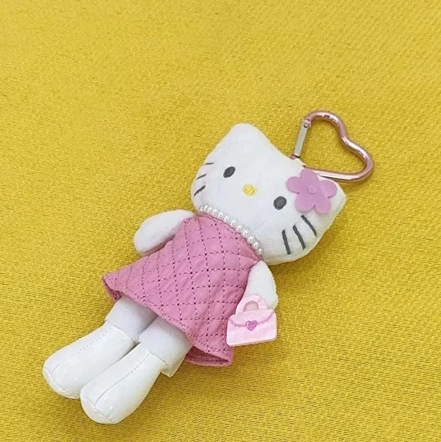 Unbranded Uncategorized Plush cat doll keychain with heart-shaped carabiner product detail image 6