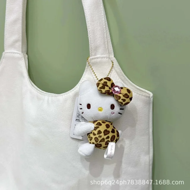Unbranded Uncategorized Plush cat doll keychain with heart-shaped carabiner product detail image 16