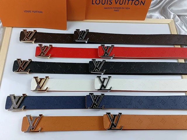 Louis Vuitton Belts Monogram embossed belt with LV buckle product detail image 2