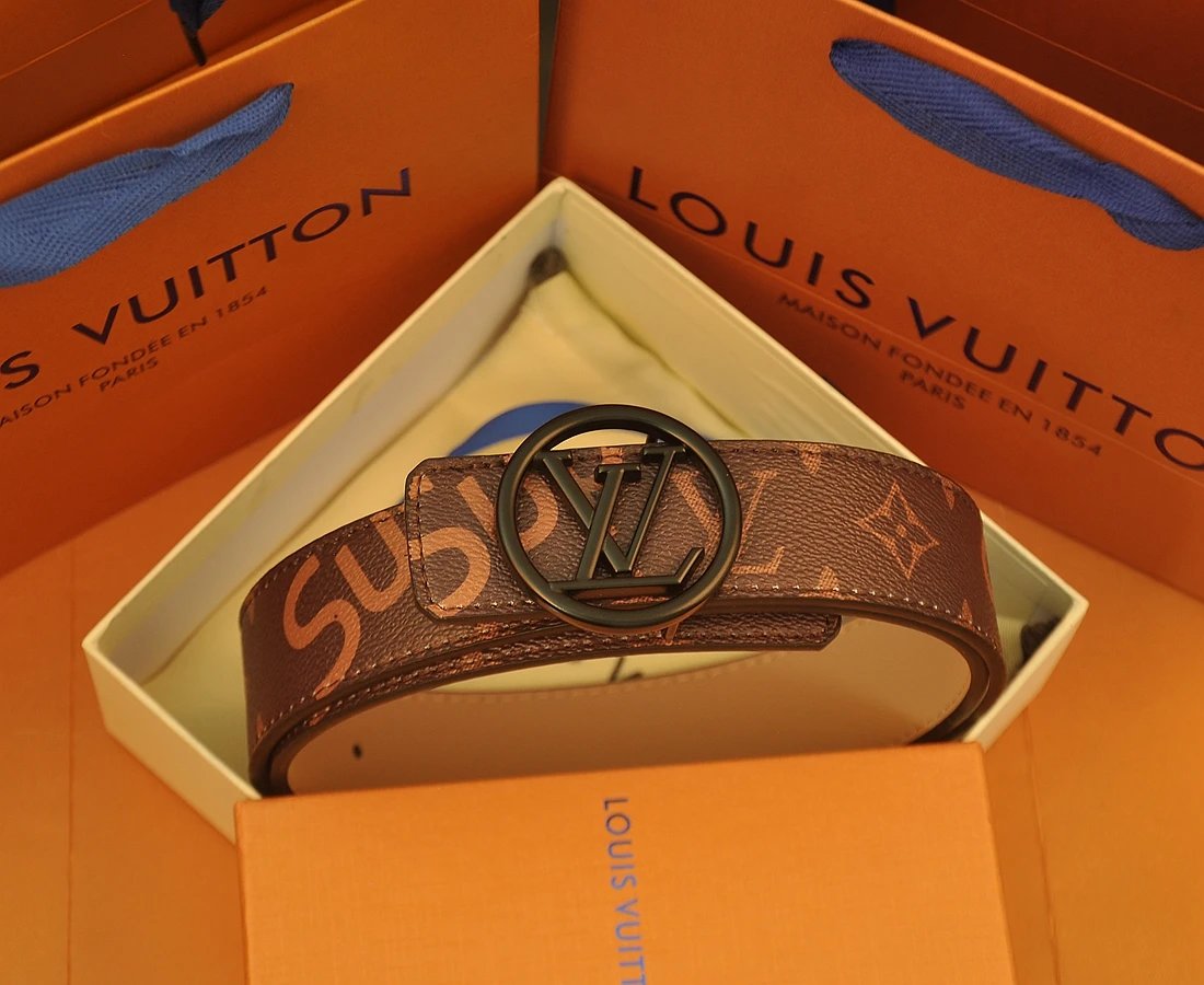 Louis Vuitton Belts LV initial buckle belt — 21