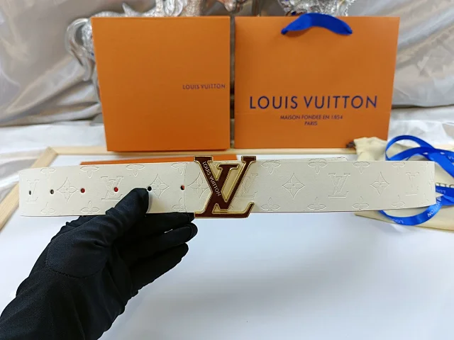 Louis Vuitton Belts Monogram embossed belt with LV buckle product detail image 7