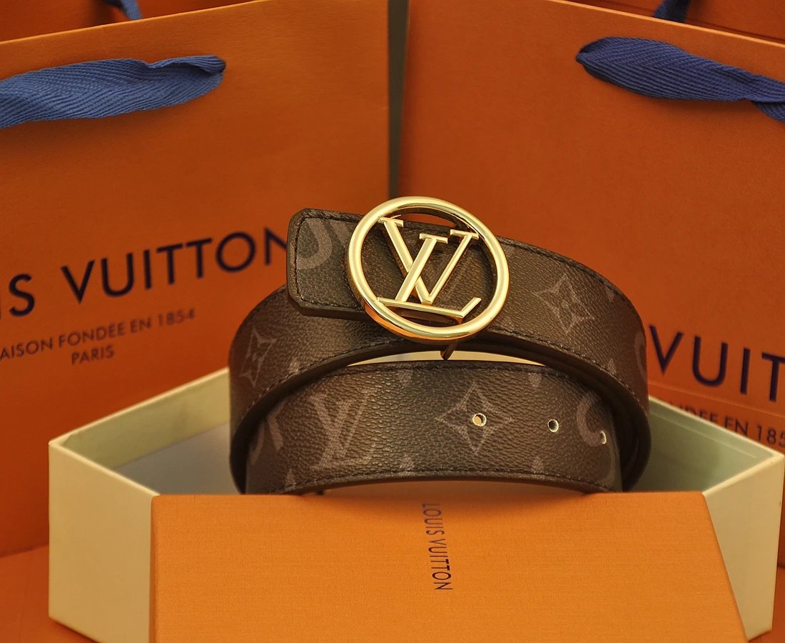 Louis Vuitton Belts LV initial buckle belt image 7