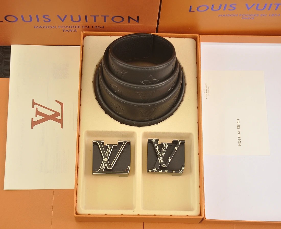 Louis Vuitton Belts LV initial buckle belt — 26