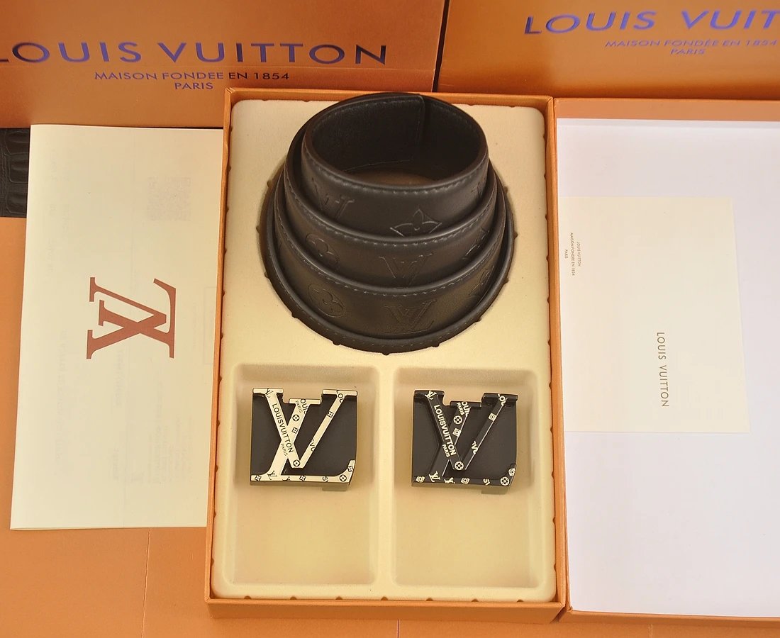 Louis Vuitton Belts LV initial buckle belt — 33