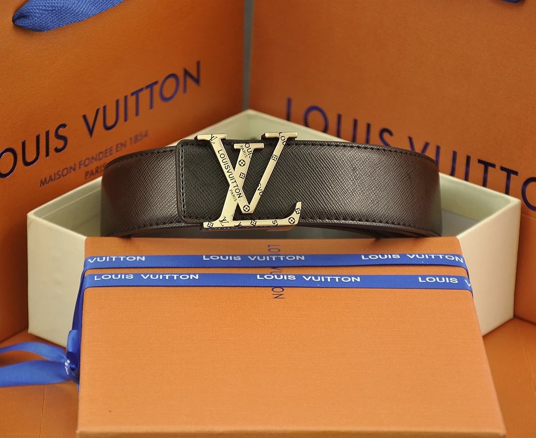 Louis Vuitton Belts LV initial buckle belt image 4