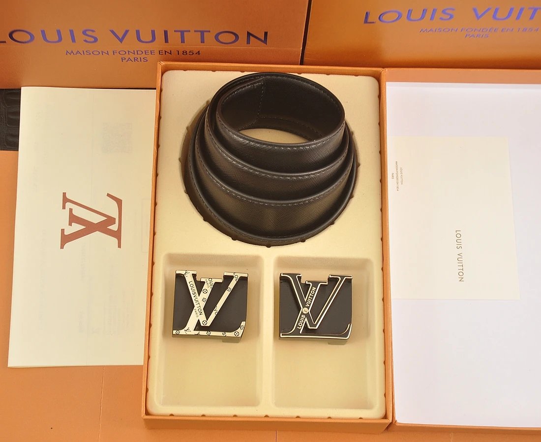 Louis Vuitton Belts LV initial buckle belt — 12
