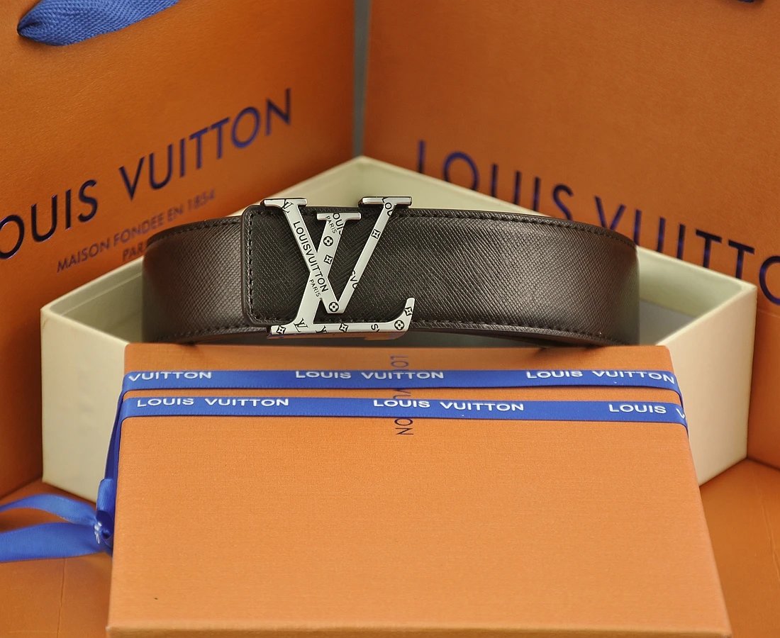 Louis Vuitton Belts LV initial buckle belt image 12