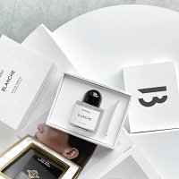 Armani Rose Milano — seller photo 4