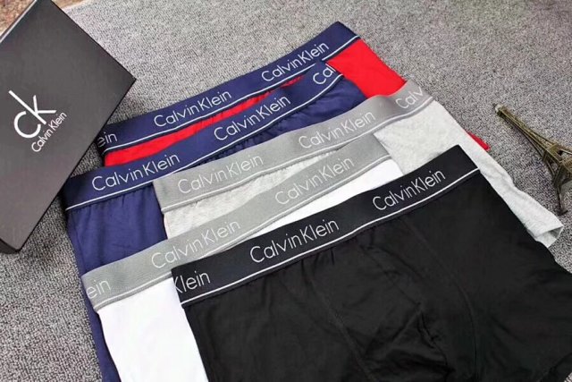 Calvin Klein Underwear: seller detail photo 4