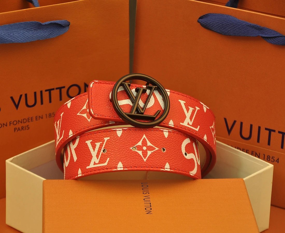 Louis Vuitton Belts LV initial buckle belt image 5