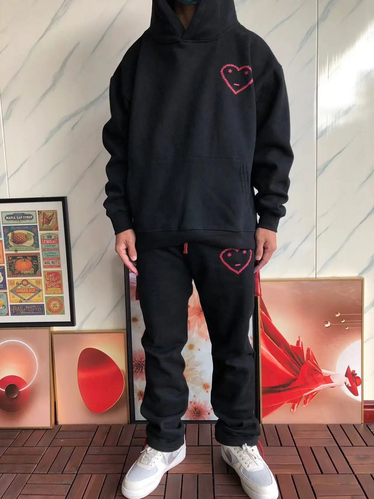 Design Carsicko London Arch Logo Black Sweatpants product detail 14 in Litbuy spreadsheet finds