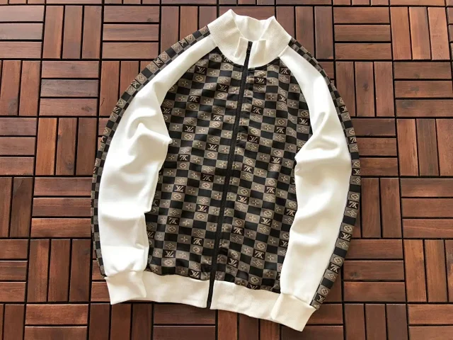 Louis Vuitton Monogram zip-up jacket and jogger trousers product detail image 4