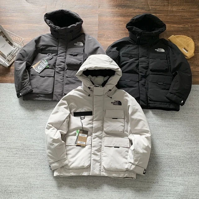 The North Face Down Jackets Hooded four-pocket jacket product detail image 1