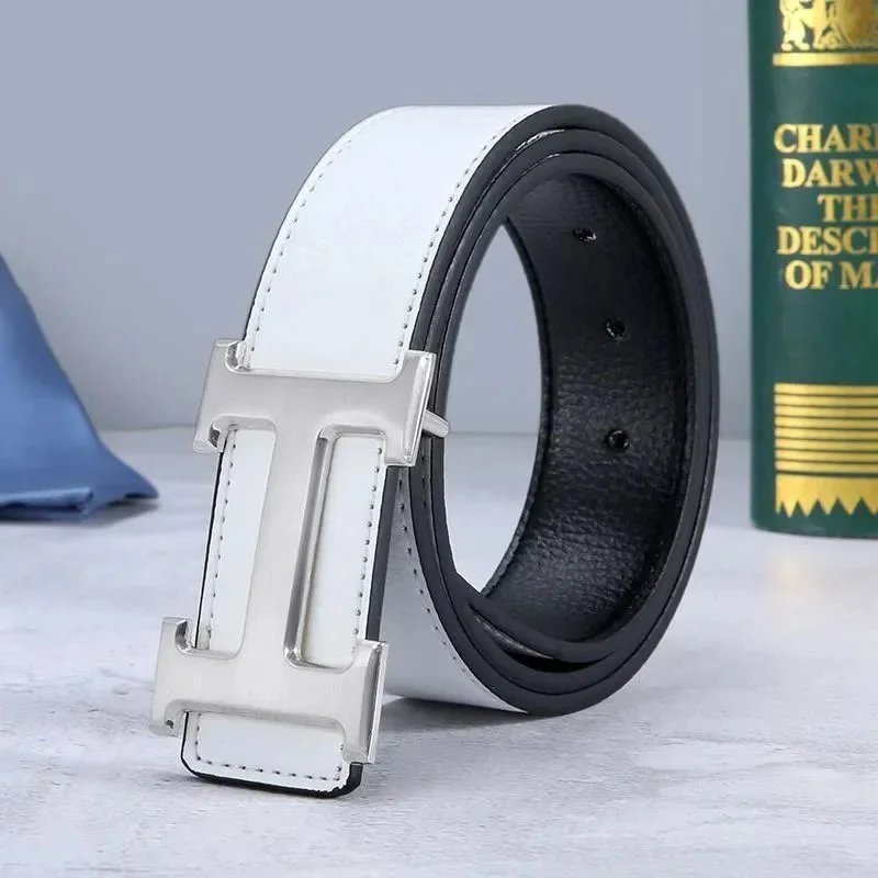 White silver buckle with body