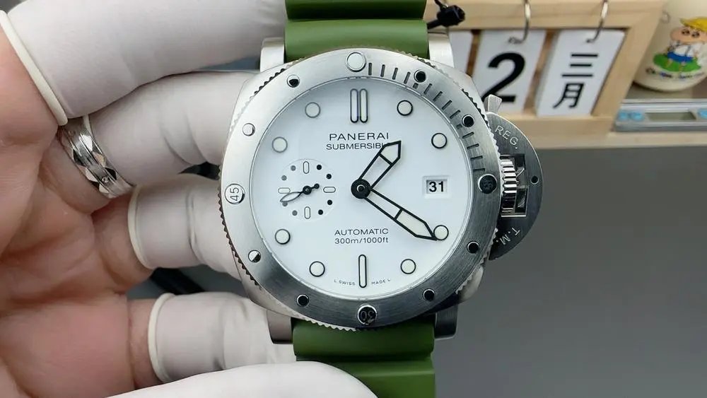 Panerai Submersible watch — W2CFinds curated find