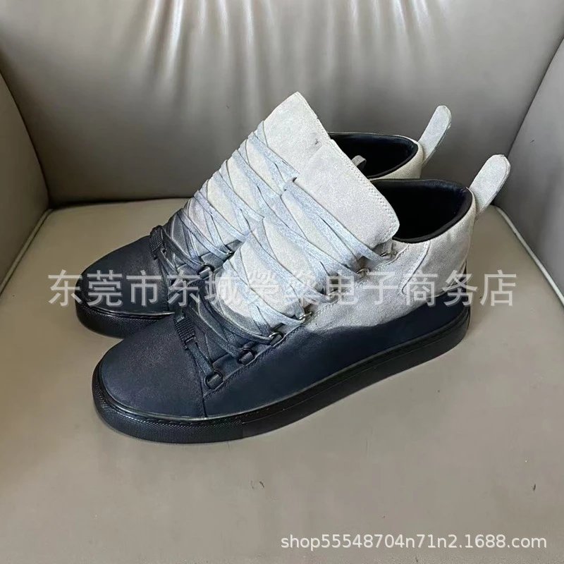 Grey contrasting velvet leather