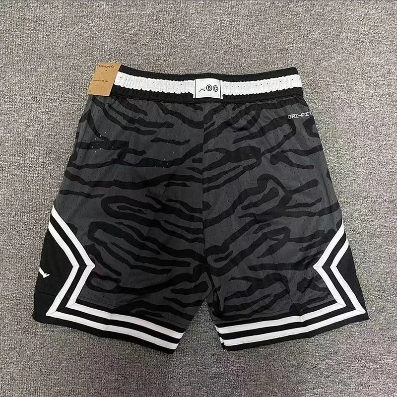 N010 Black Tiger Stripe