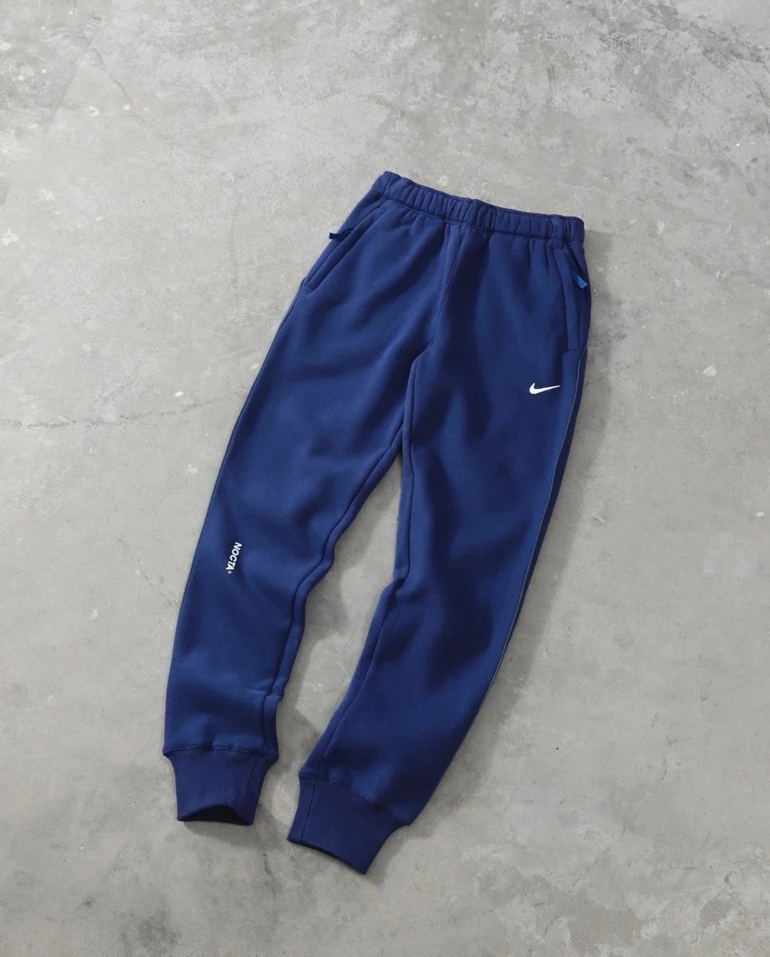blue pants