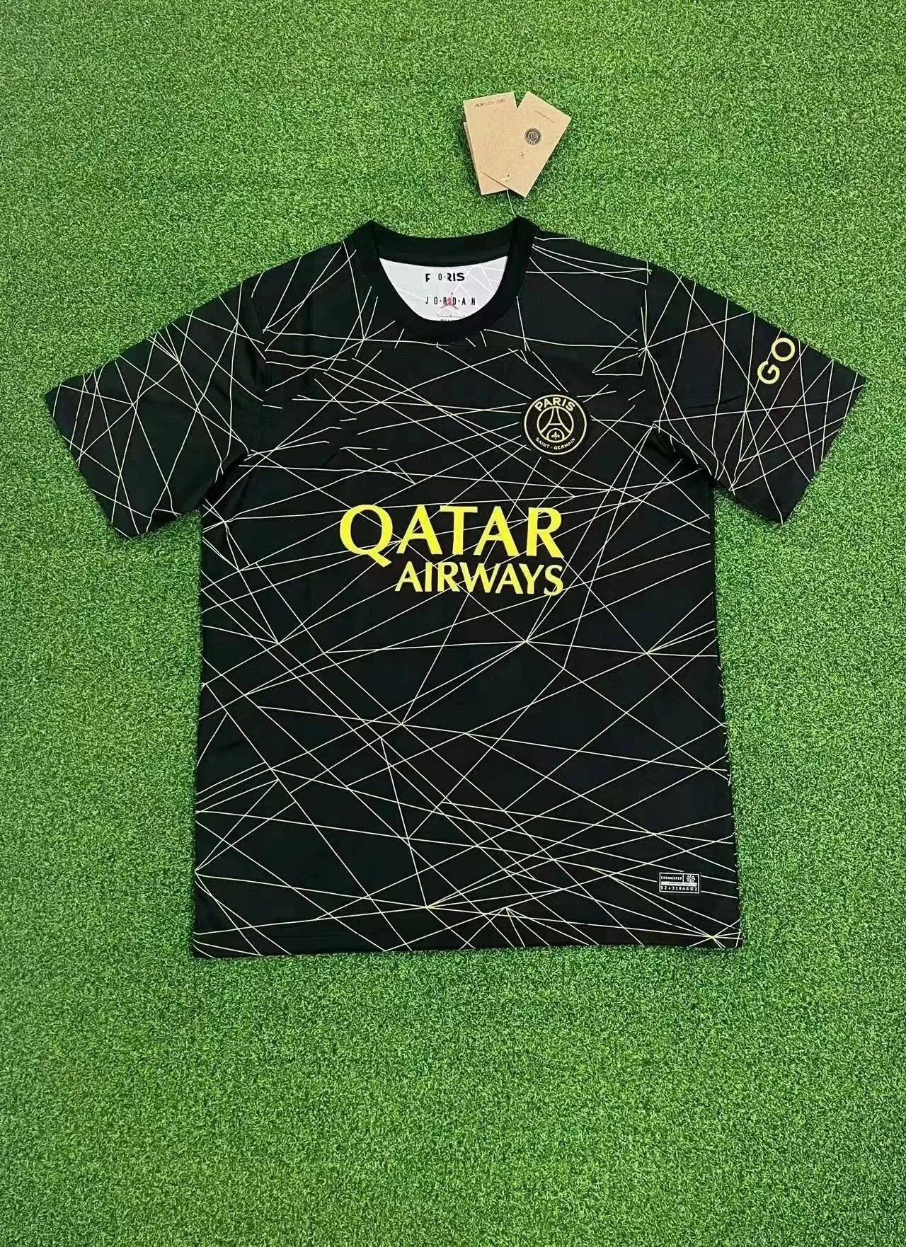 13 Black 006