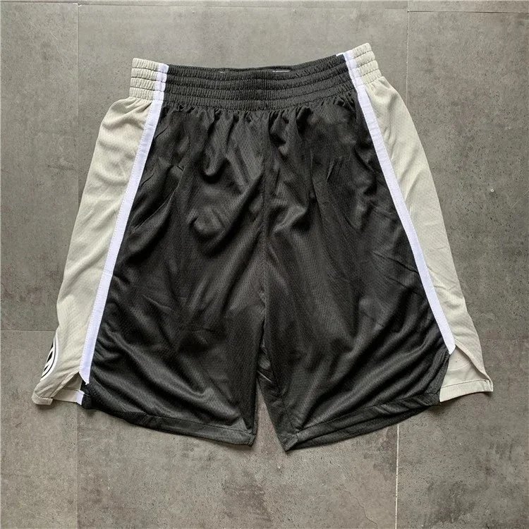 spurs black