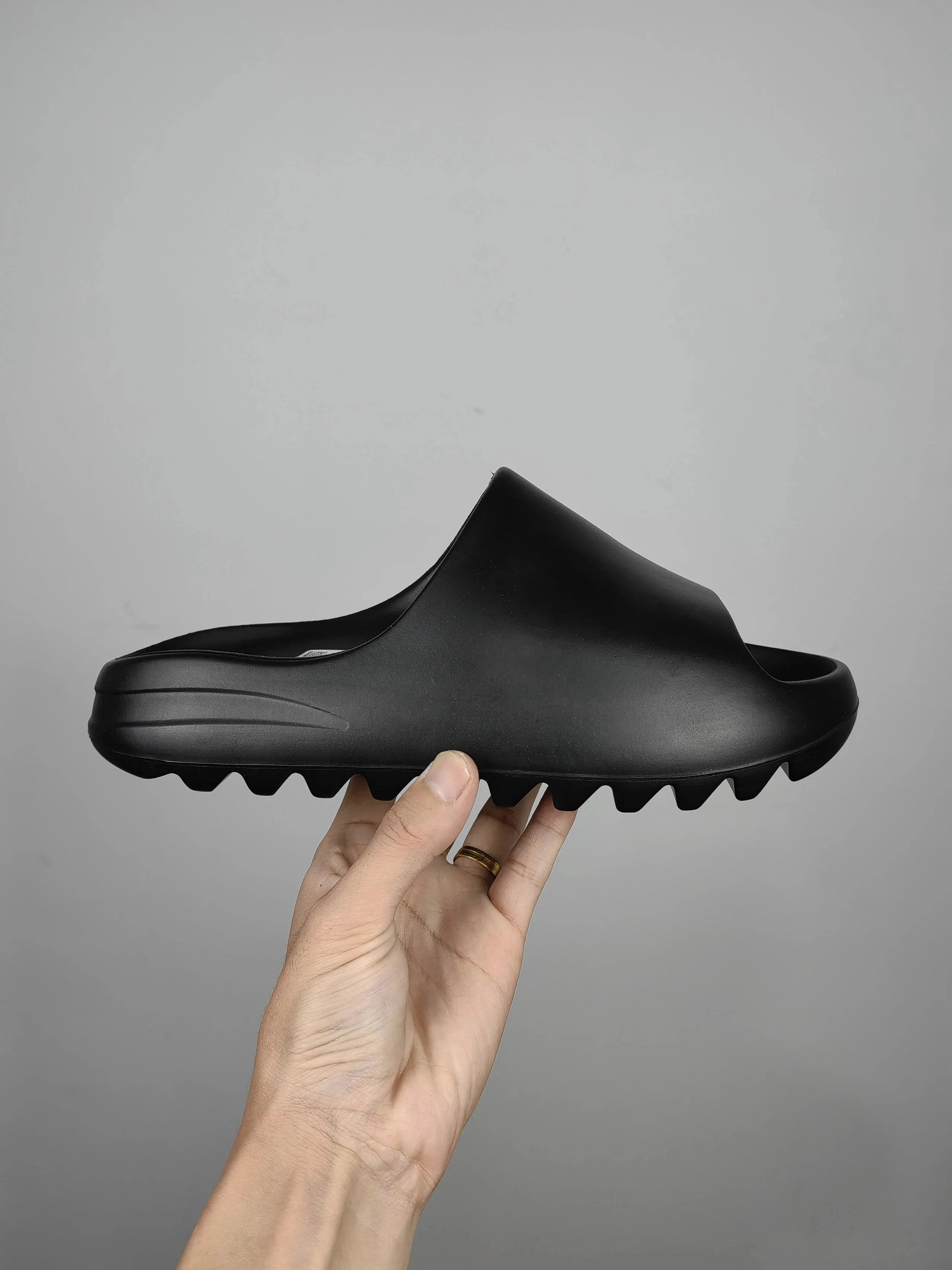 Black Onyx Polished Leather (FX0495) No Box