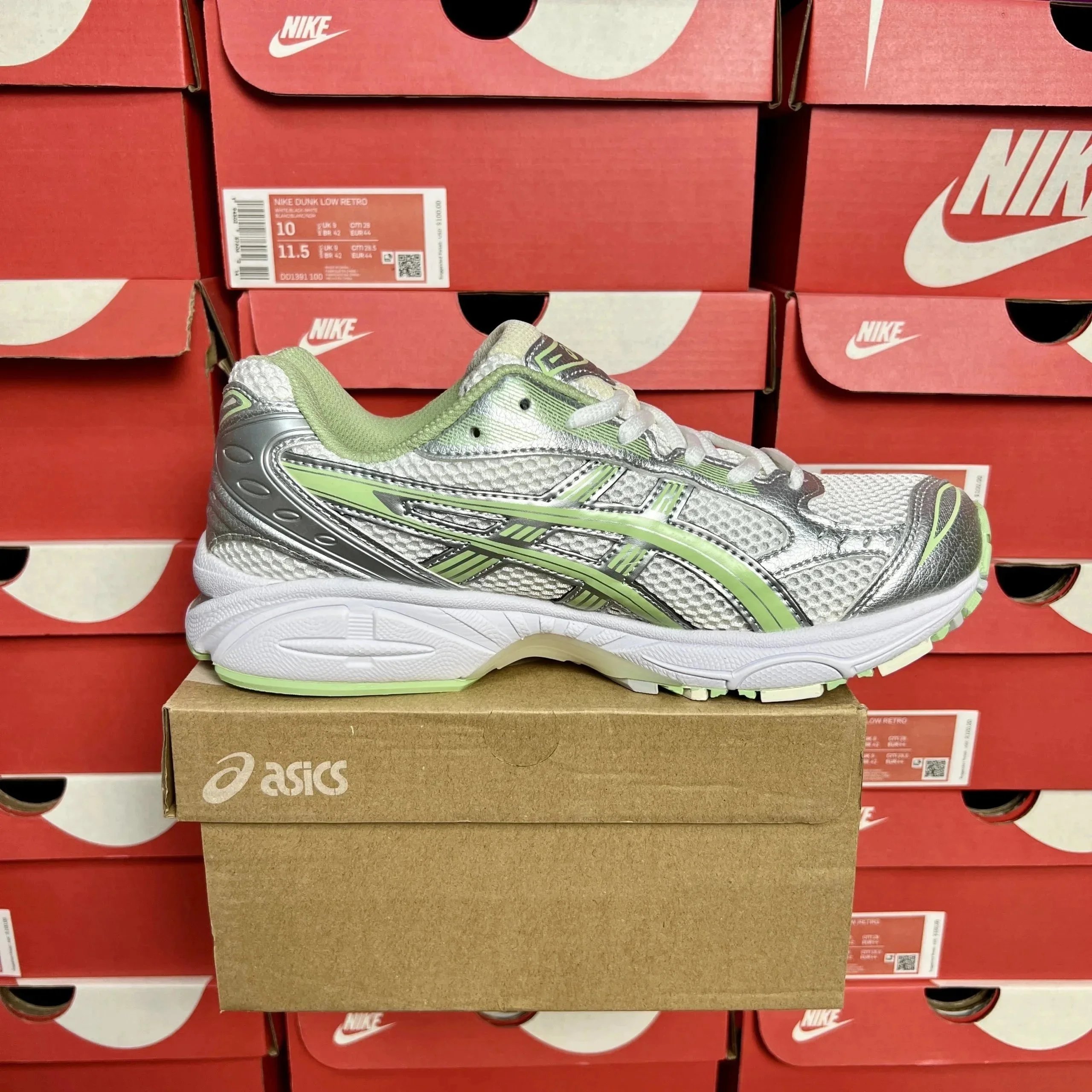 1202A056-105 Silver Green