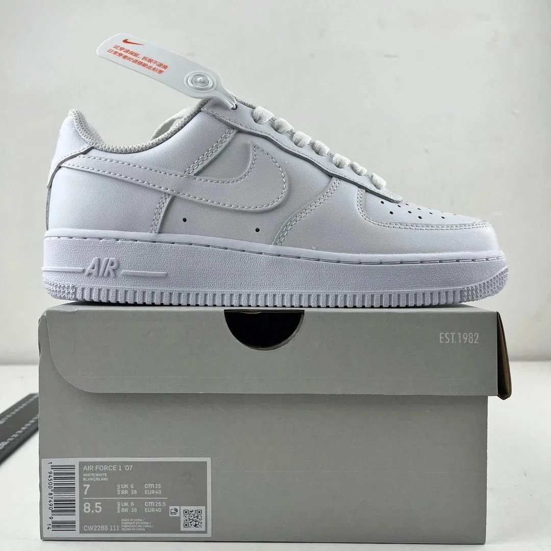 CW2288-111 Pure White Low Top (35-48.5)