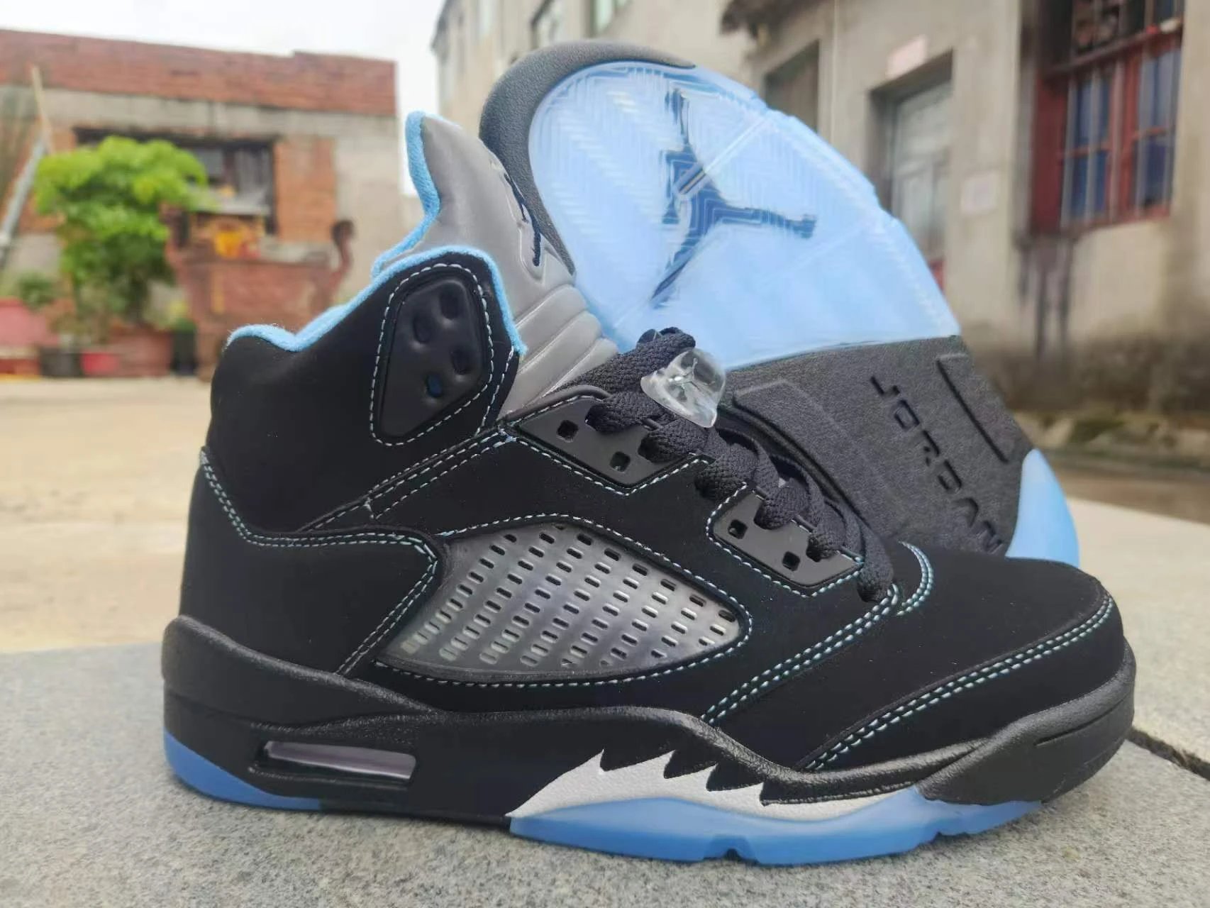 AJ5 - Black Blue University Blue