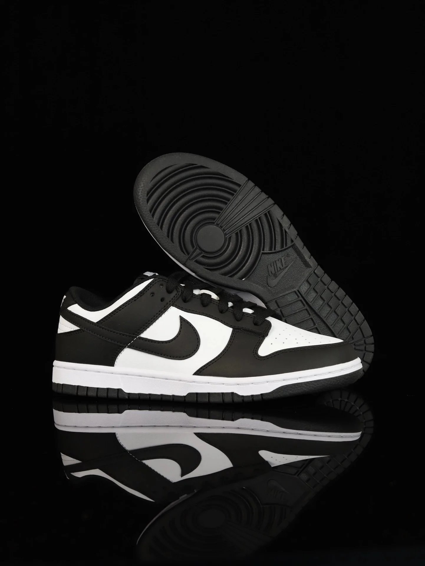 DD1391-100 Black and white