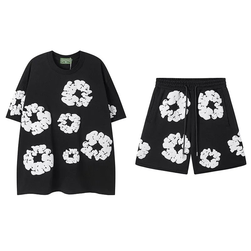 黑色套装（短袖+短裤）