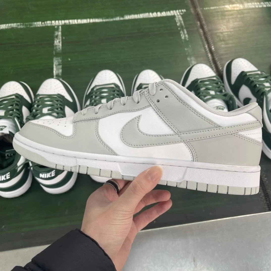 DK 休闲鞋QC  86 187 5004 3665