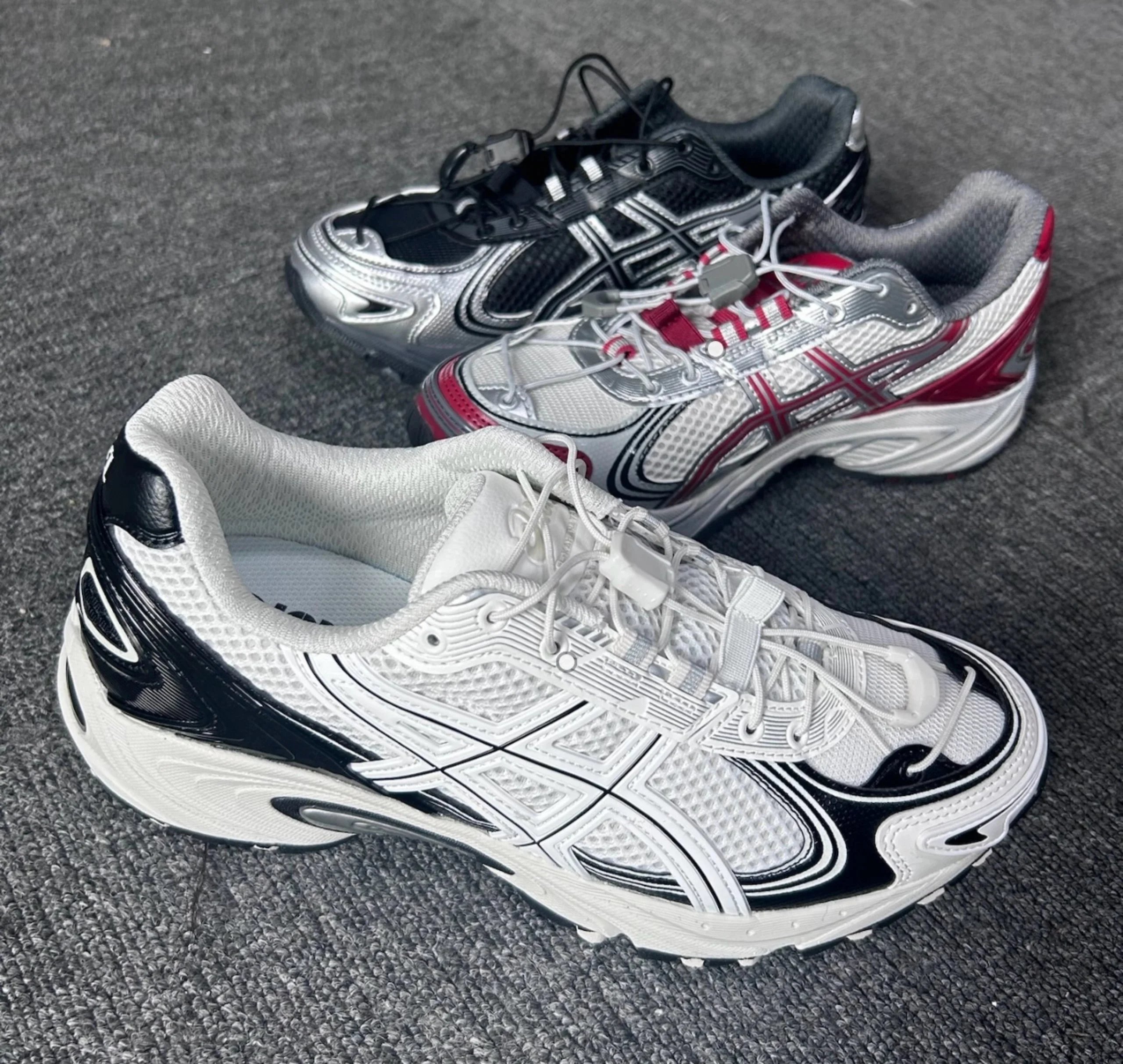 ASICS Gel-V4 Running Shoes
