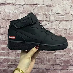 thumbnail for A casual little white shoes