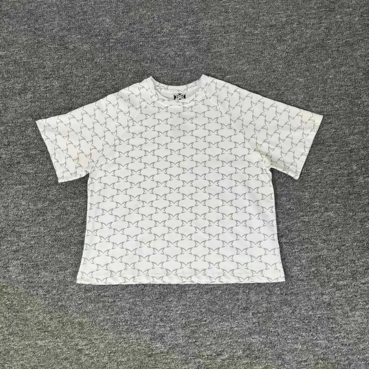 T007 White