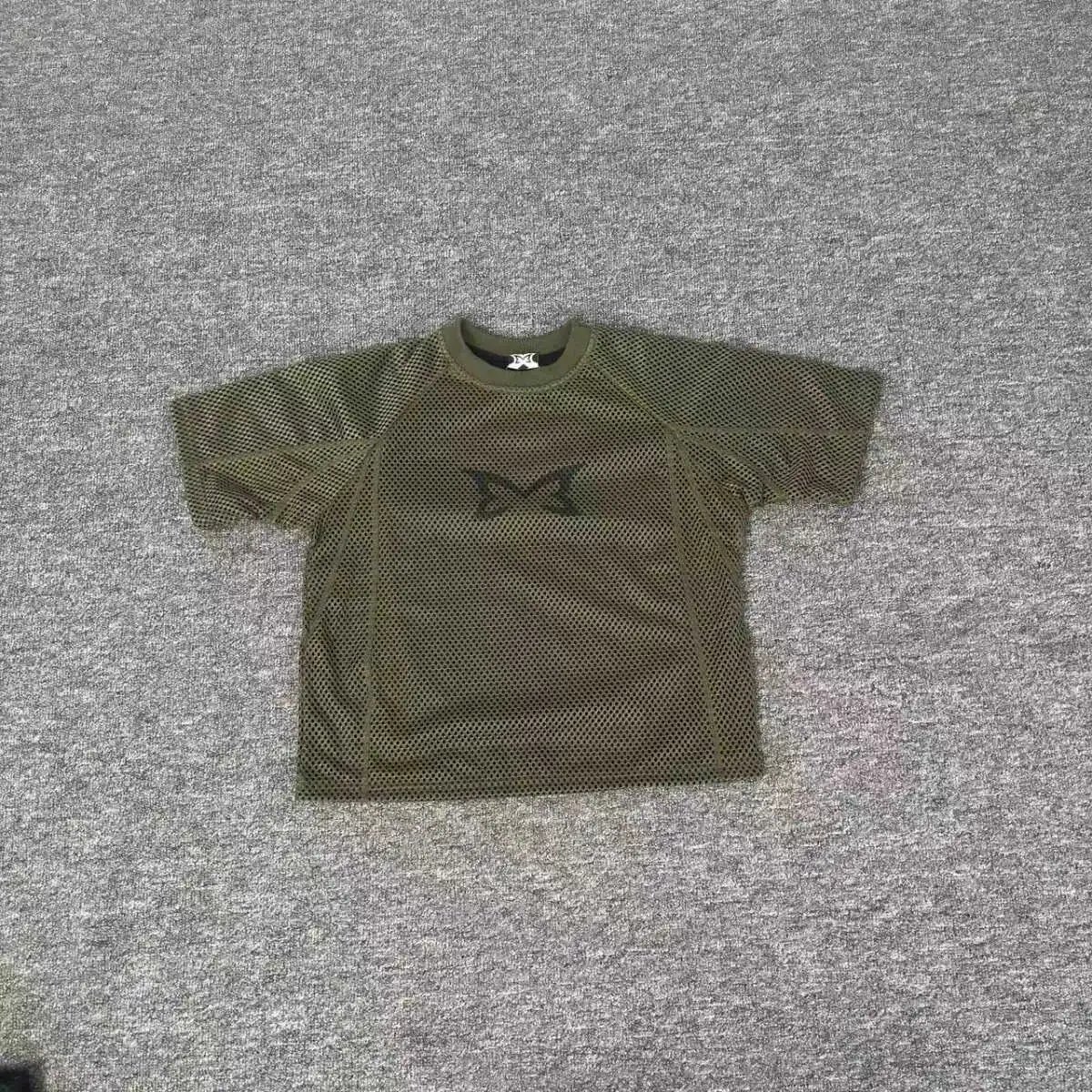 T097 dark green