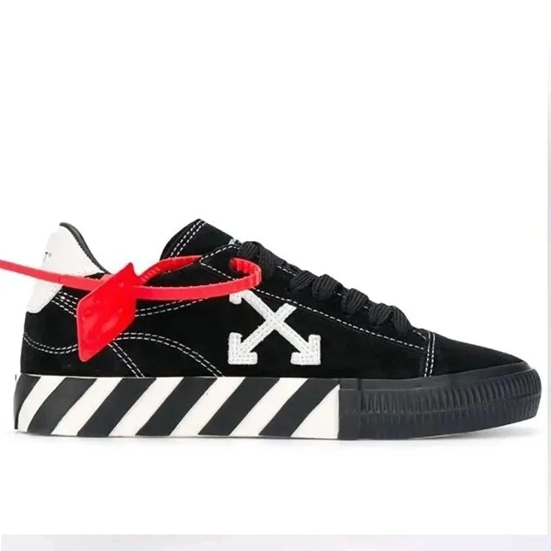 Off-White Black Snea