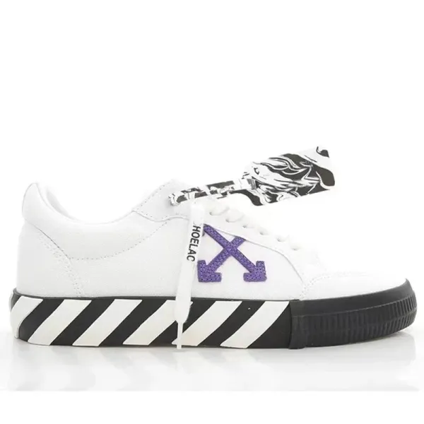Off-White Diagonal Arrow Low Top White / Black Sneakers - 16