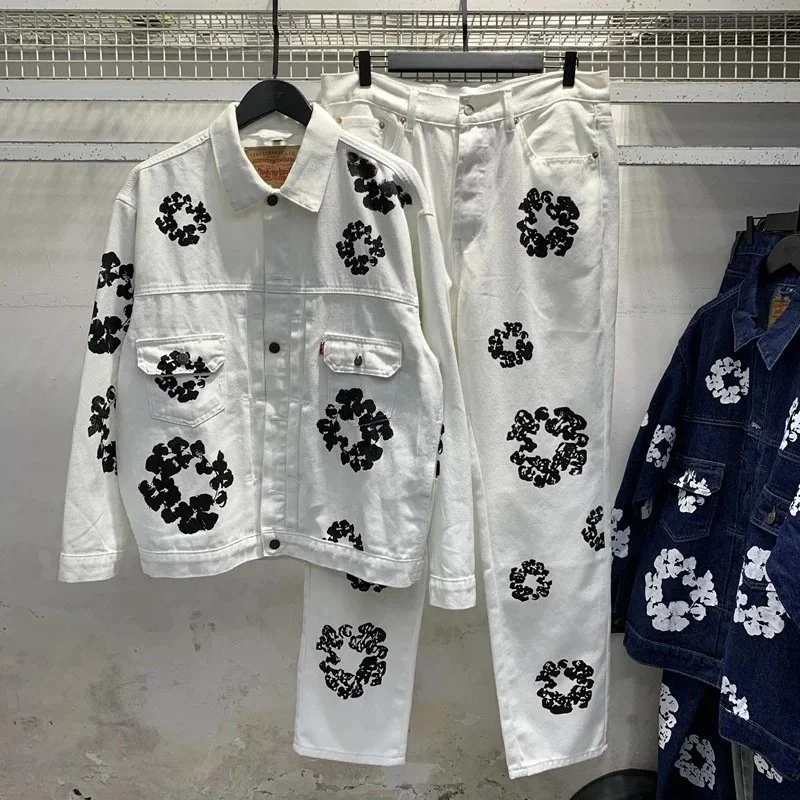 Levi's White Floral 