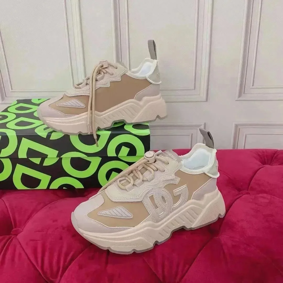 Dolce & Gabbana Beig