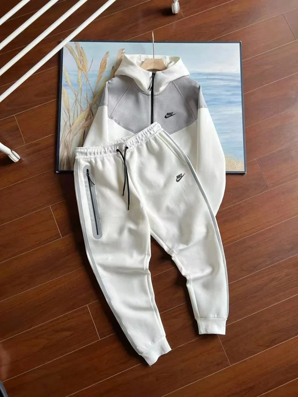 Nike Tech Fleece Whi